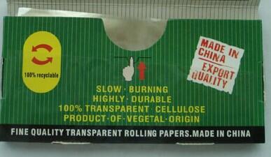 Standard sized transparent rolling papers in custom branded packaging (78x36mm) image