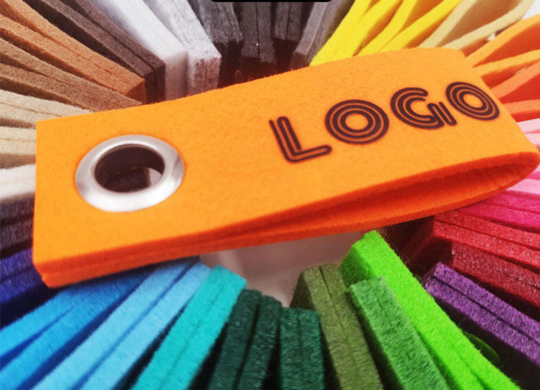 Polyester felt keychain photo