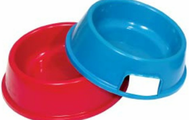 Pet bowl medium in your custom  colour  (18 x 14 x 5.5cm) image