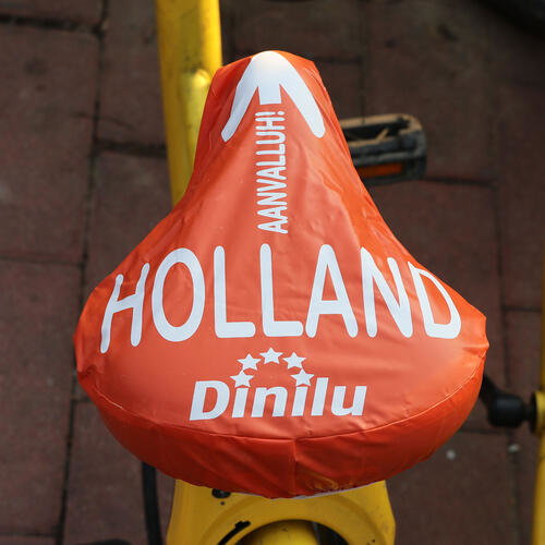 PVC bike saddle covers with promotional print PVC bike seat covers image
